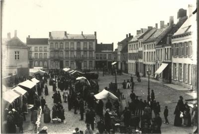 Markttaferelen / Oud marktgezicht vóór 1904 (Zaterdagse markt)