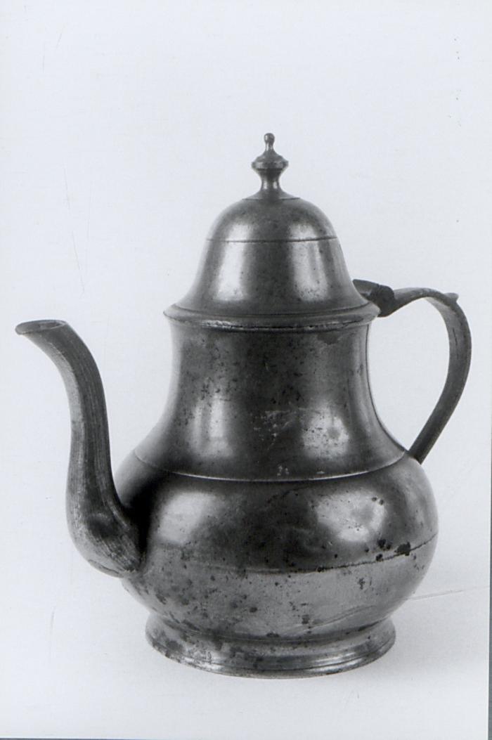 Taxandriamuseum,  voorwerpen uit de verzameling tin.
