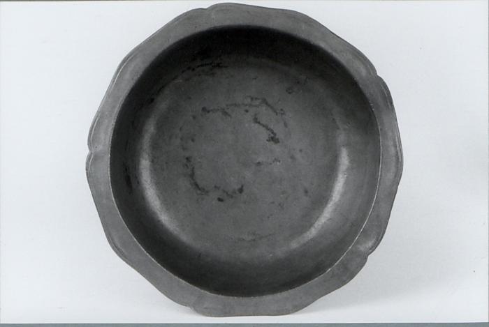 Taxandriamuseum,  voorwerpen uit de verzameling tin.
