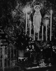 Fototentoonstelling "600 jaar Begijnhof". Grot.
