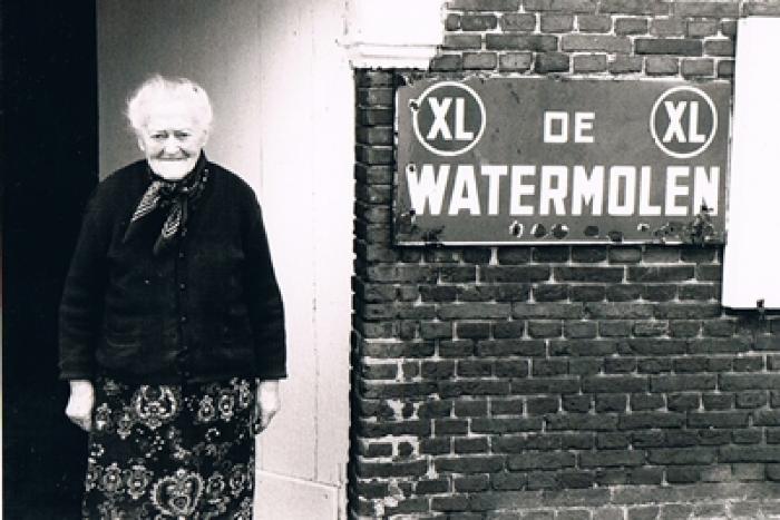 Mieke aan haar watermolen