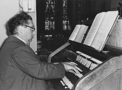 Renaat Bosmans, organist vanaf 1948.