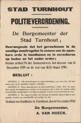 "Politieverordening (…) noodige maatregelen te nemen om de openbare orde te handhaven (…) 14 november 1934", affiche
