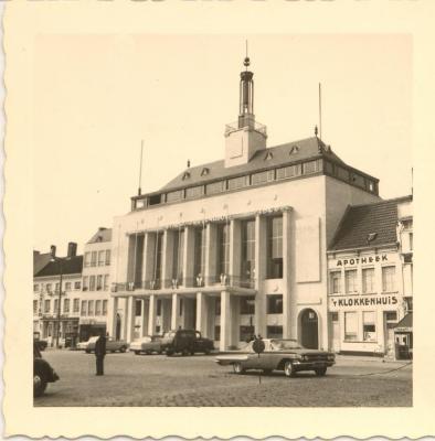 Nieuw stadhuis / voorgevel