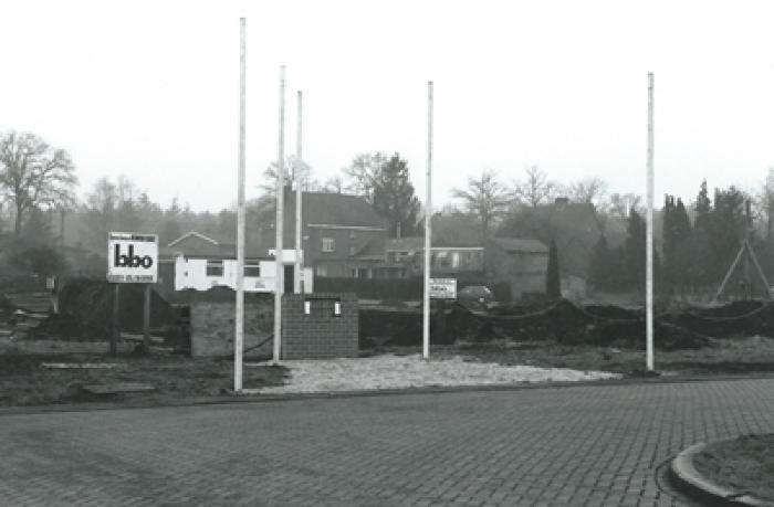 Verdwenen eerste steen