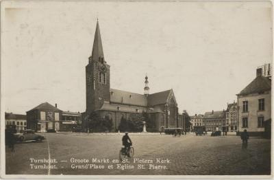 Turnhout. - Groote Markt en St. Pieters Kerk. Grand'Place et Eglise St…..