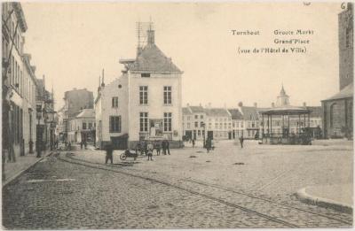 Turnhout Groote Markt Grand'Place (vue de l'Hôtel de Ville)