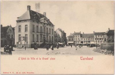 Turnhout L'hôtel de Ville et la Grand'place