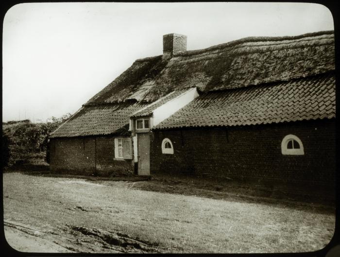 Sassenhout (Herenthals) - V. Hal