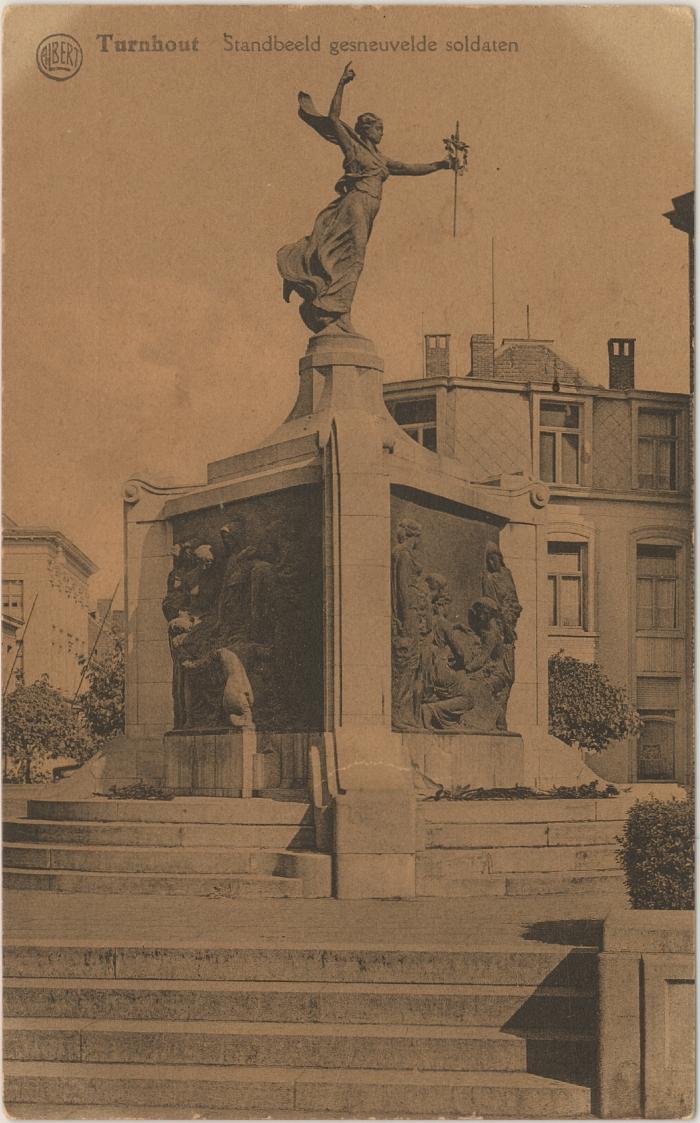 Turnhout Standbeeld gesneuvelde soldaten
