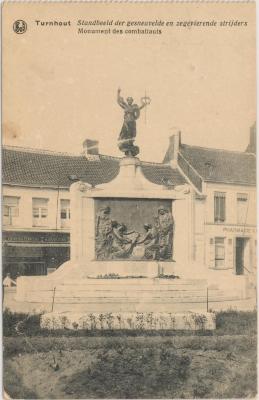 Turnhout Standbeeld der gesneuvelde en zegevierende strijders.
