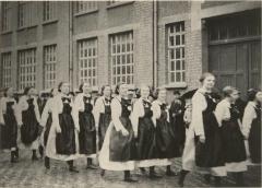 Karnavalstoet t.v.v. stedelijke winterhulp