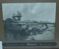 Belgisch soldaat met Frans machinegeweer (de Chauchat)