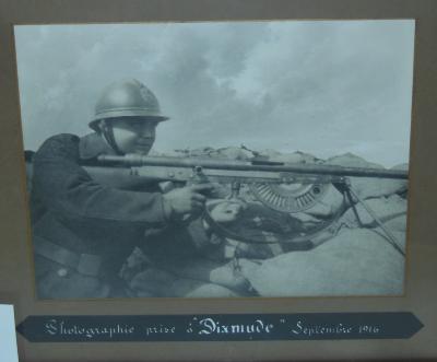 Belgisch soldaat met Frans machinegeweer (de Chauchat)