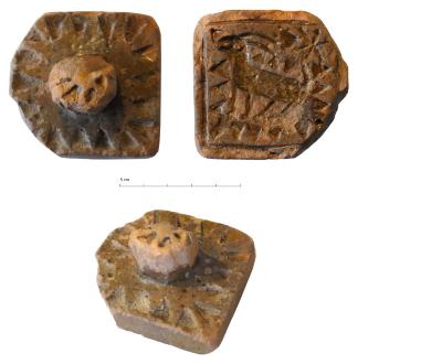 stempel (?) in aardewerk