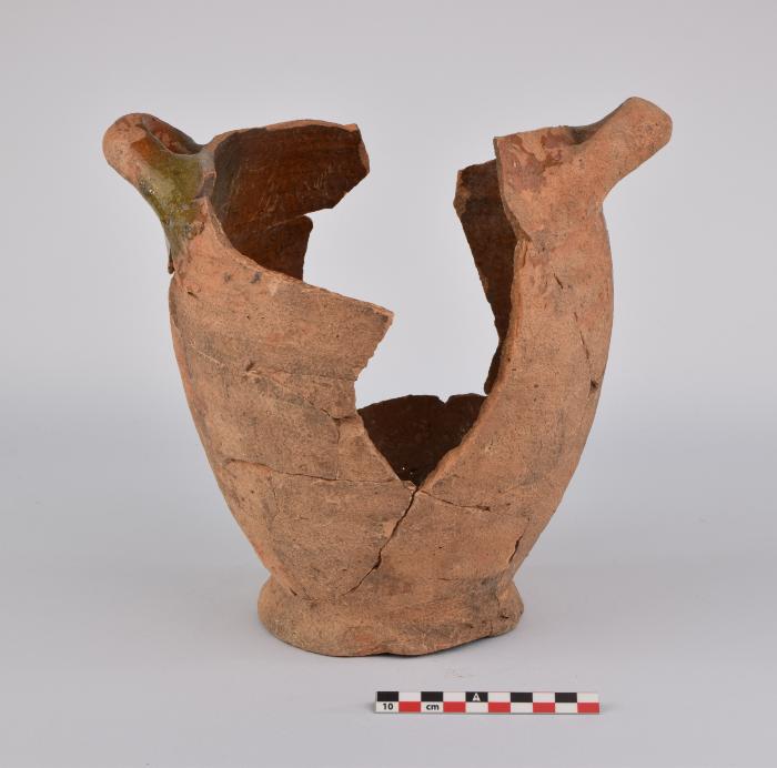 Voorraadpot in roodbakkend aardewerk