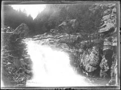 Vakantiefoto van een waterval / stroomversnelling